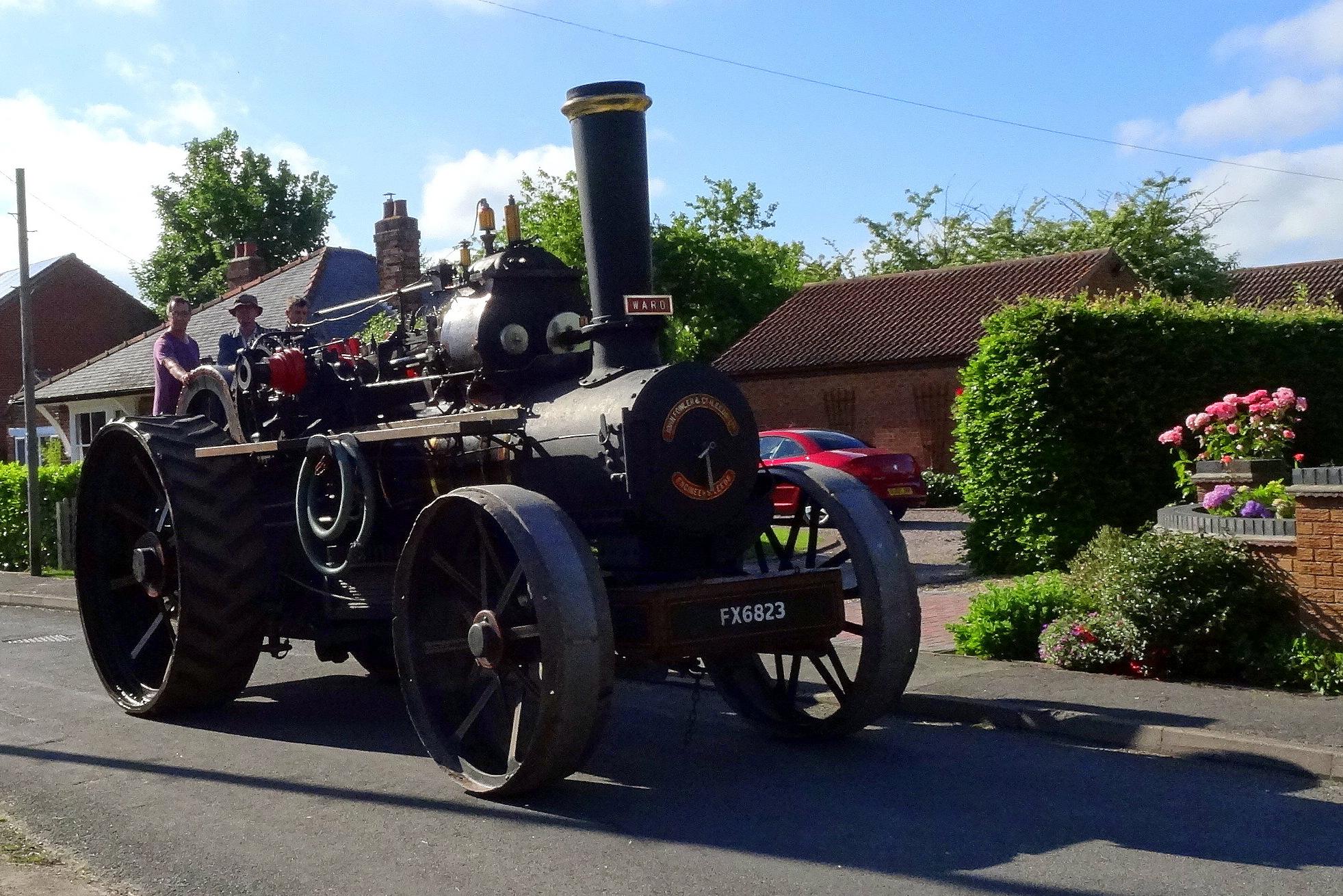 Ward and Dale traction engine on Feb Road June 2014